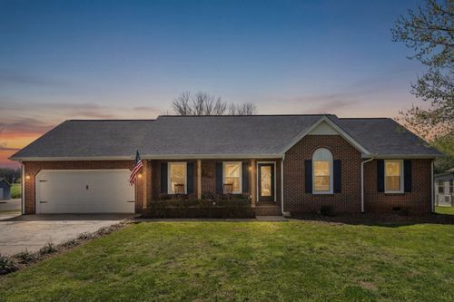 142 Summerset Pl, Estill Springs, TN, 37330-1601 | Card Image