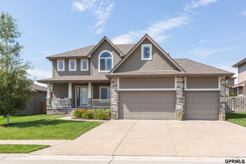 19308 Robin Dr, Gretna, NE, 68028-6576 | Card Image