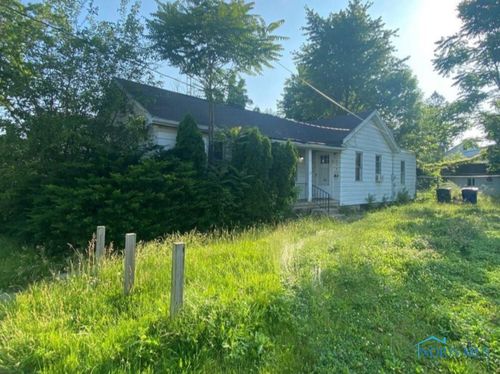 323 Langdon St, Toledo, OH, 43609-2737 | Card Image