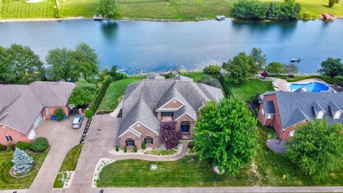 2122 Lakes Edge Dr, Newburgh, IN, 47630-8000 | Card Image