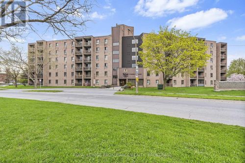 206-17 Eldon Hall Place, Kingston (Central City West), ON, K7M7H5 | Card Image