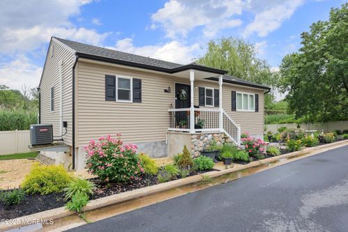 8 Clement Ln, Leonardo, NJ, 07737-1671 | Card Image