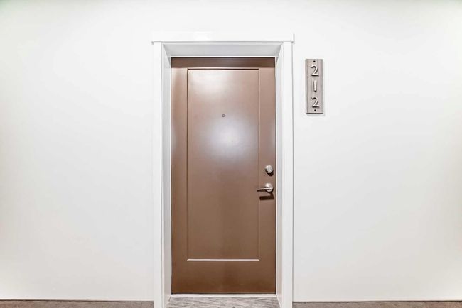 212 - 660 Shawnee Square Sw, Condo with 2 bedrooms, 2 bathrooms and 1 parking in Calgary AB | Image 23