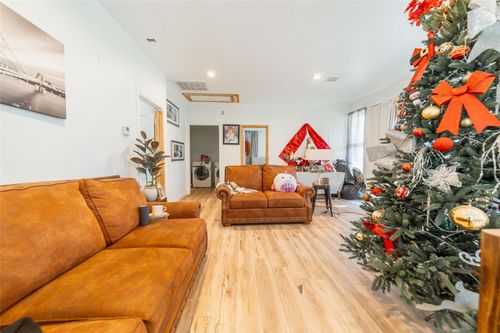 11 Seth Blvd, Cleveland, TX, 77328 | Card Image