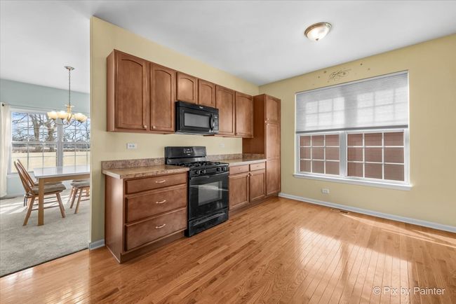 292 Longview Dr, House other with 3 bedrooms, 3 bathrooms and 2 parking in Elgin IL | Image 7
