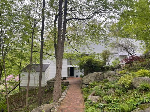 98 Hunting Ridge Rd, Greenwich, CT, 06831-3134 | Card Image