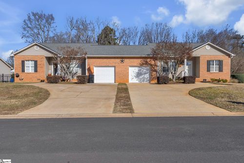 208 River Oaks Cir, Piedmont, SC, 29673-7586 | Card Image