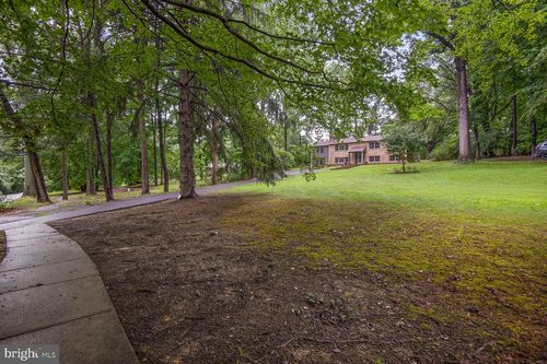 10432 Miller Rd, Oakton, VA, 22124-1708 | Card Image