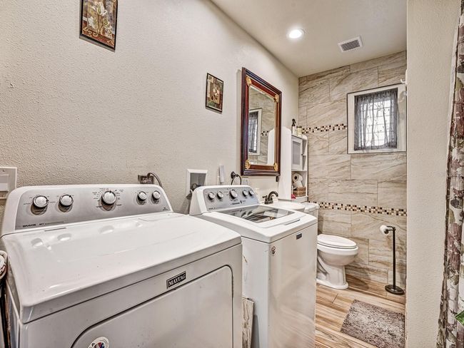2160 Ne Coachman Rd, House other with 3 bedrooms, 2 bathrooms and null parking in Clearwater FL | Image 12