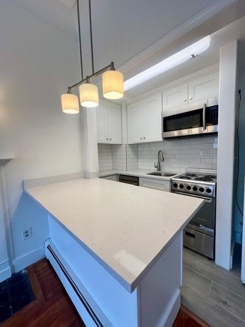 3-591 Beacon St, Boston, MA, 02215-2214 | Card Image