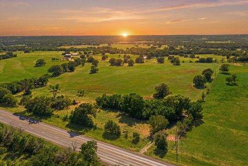 5615 N Fm 51, Weatherford, TX, 76085-9322 | Card Image