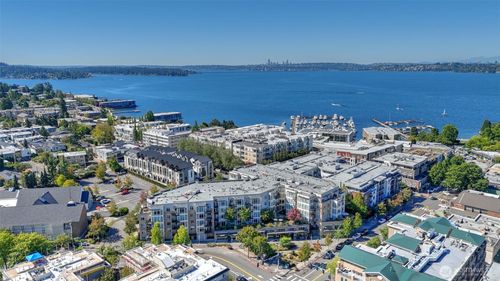apt-406-211 Kirkland Ave, Kirkland, WA, 98033-6404 | Card Image