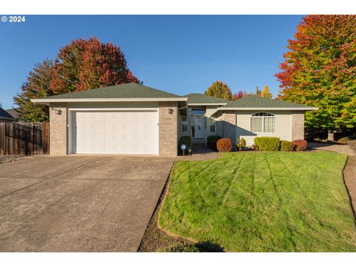 217 Christopher Ct, Winchester, OR, 97495 | Card Image