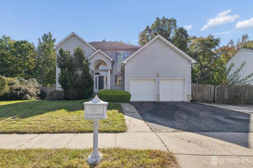 13 Johnson Ave, Monroe, NJ, 08831-2200 | Card Image