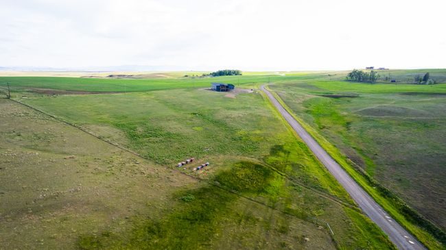 Overview of rural landscape with agricultural land | Image 22
