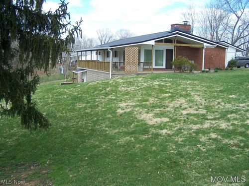 55 Edgewood Dr, Ravenswood, WV, 26164-3751 | Card Image