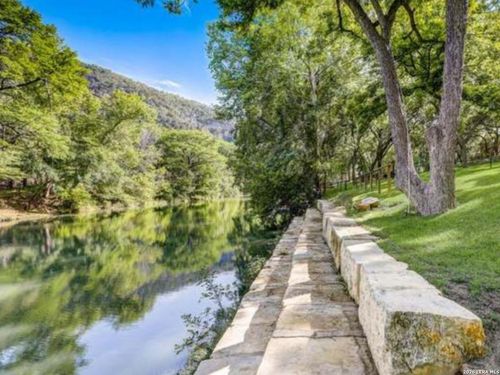 1806 Ponderosa Dr, New Braunfels, TX, 78132-2067 | Card Image