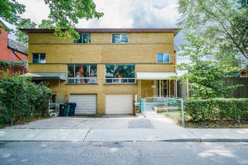 38 Osborne Ave, Toronto, ON, M4E3A9 | Card Image