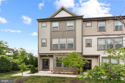 120 Tolocka Ter Ne, LEESBURG, VA, 20176-4589 | Card Image