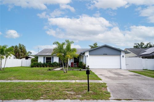 6704 Rosemary Dr, TAMPA, FL, 33625-3913 | Card Image