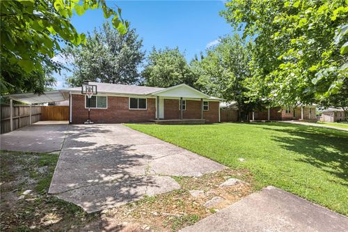 49 Valley Dr, Farmington, AR, 72730-3011 | Card Image