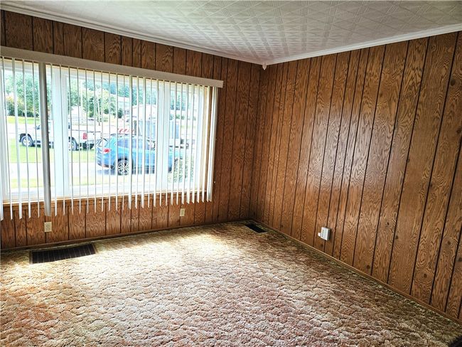 355 E Elm St, House other with 3 bedrooms, 2 bathrooms and 2 parking in Homer City PA | Image 7