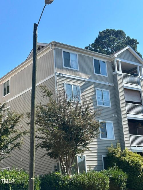 apt-304-1221 University Ct, Raleigh, NC, 27606-4649 | Card Image