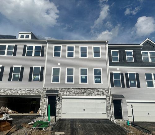 146 Sweetwater Dr, Coraopolis, PA, 15108-8307 | Card Image