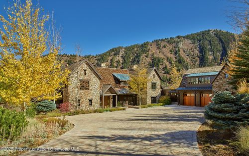 864 Moore Dr, Aspen, CO, 81611-3411 | Card Image