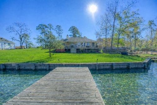 293 Twin Magnolia, Onalaska, TX, 77360-8107 | Card Image