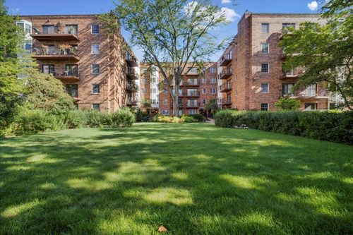 apt-206-1501 Oak Ave, Evanston, IL, 60201-4218 | Card Image