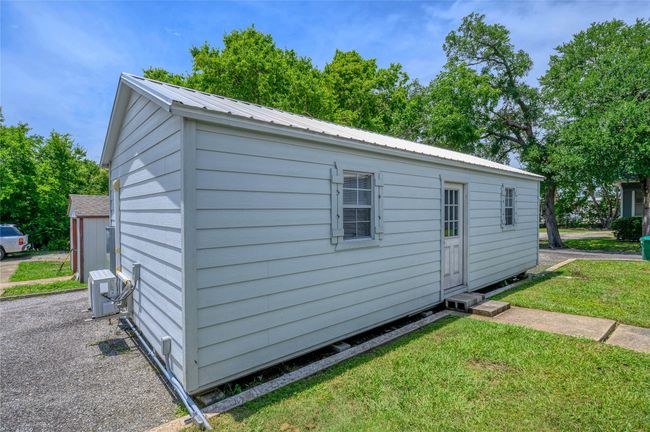 220 S Elm St, Home with 0 bedrooms, 0 bathrooms and null parking in Sherman TX | Image 9