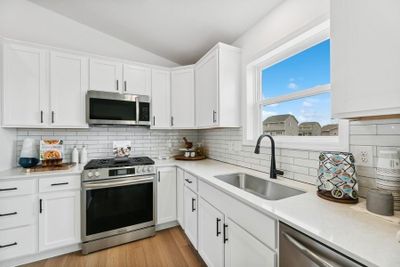 Look at the stunning kitchen in the Baxter! | Image 2