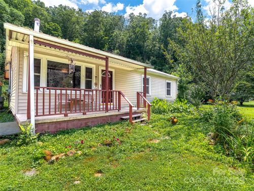 522 Old Us Highway 70 E, Old Fort, NC, 28762 | Card Image