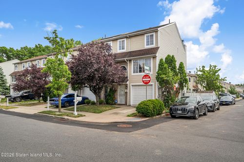 294 Wilcox Street, Staten Island, NY, 10303 | Card Image