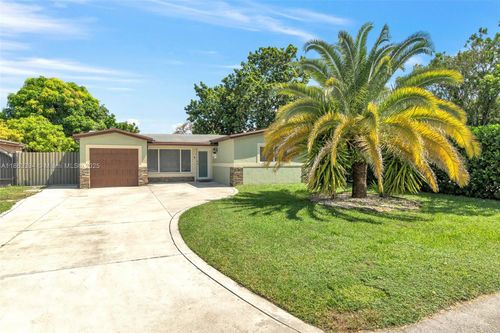 7401 Ramona St, Miramar, FL, 33023-2531 | Card Image