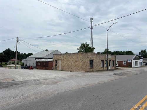 212 W 2nd St, Montgomery City, MO, 63361-1726 | Card Image