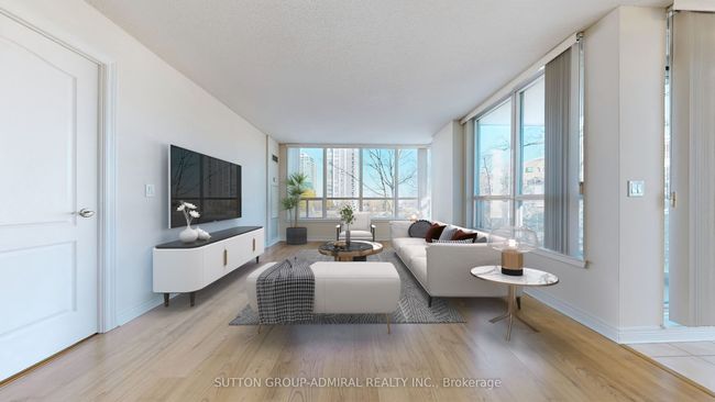 204 - 60 Disera Dr, Condo with 2 bedrooms, 2 bathrooms and null parking in Vaughan ON | Image 4