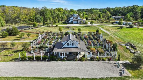 9129 Hollopeter Rd, Leo, IN, 46765-9243 | Card Image