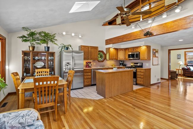 17 Baben Rd, House other with 4 bedrooms, 2 bathrooms and 4 parking in Hudson MA | Image 5