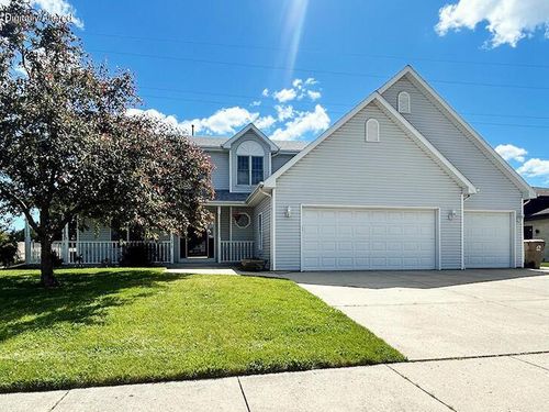 2215 28 Th Avenue, KENOSHA, WI, 53140 | Card Image
