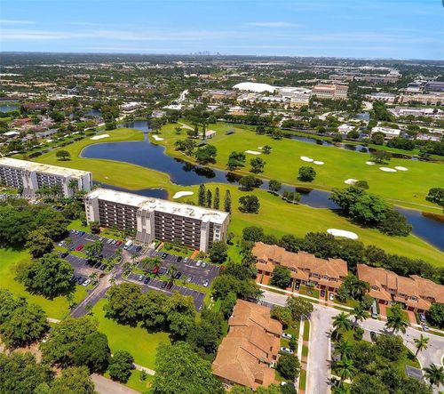 apt-209-3150 W Rolling Hills Cir, Davie, FL, 33328-1962 | Card Image