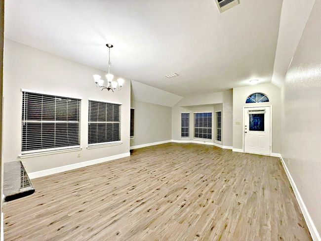 8501 Priest River Dr, House other with 4 bedrooms, 3 bathrooms and null parking in Round Rock TX | Image 4