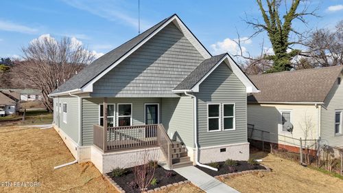 1233 Connecticut Ave, Knoxville, TN, 37921-2063 | Card Image