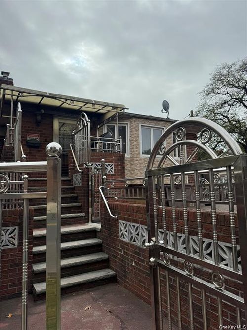 10904 Myrtle Avenue, New York, NY, 11418 | Card Image