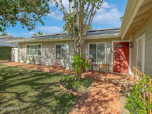 2189 Latham St, Simi Valley, CA, 93065-1118 | Card Image