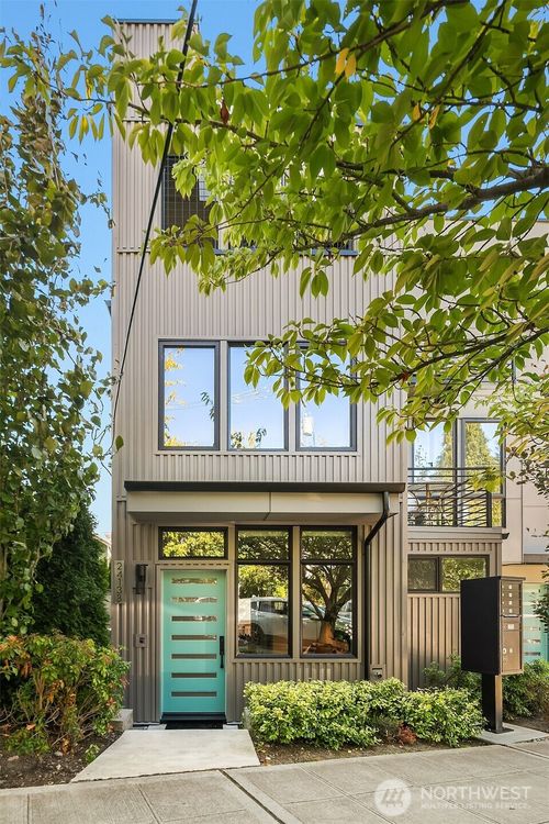 2413 N 75th St, Seattle, WA, 98103 | Card Image