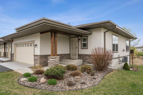 1323 Lylewood Pkwy, Carver, MN, 55315-4544 | Card Image