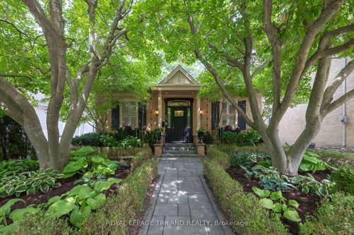 126 Sydenham St, London, ON, N6A1V9 | Card Image