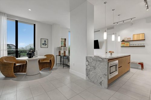 ph3-1030 15th St, Miami Beach, FL, 33139-3189 | Card Image
